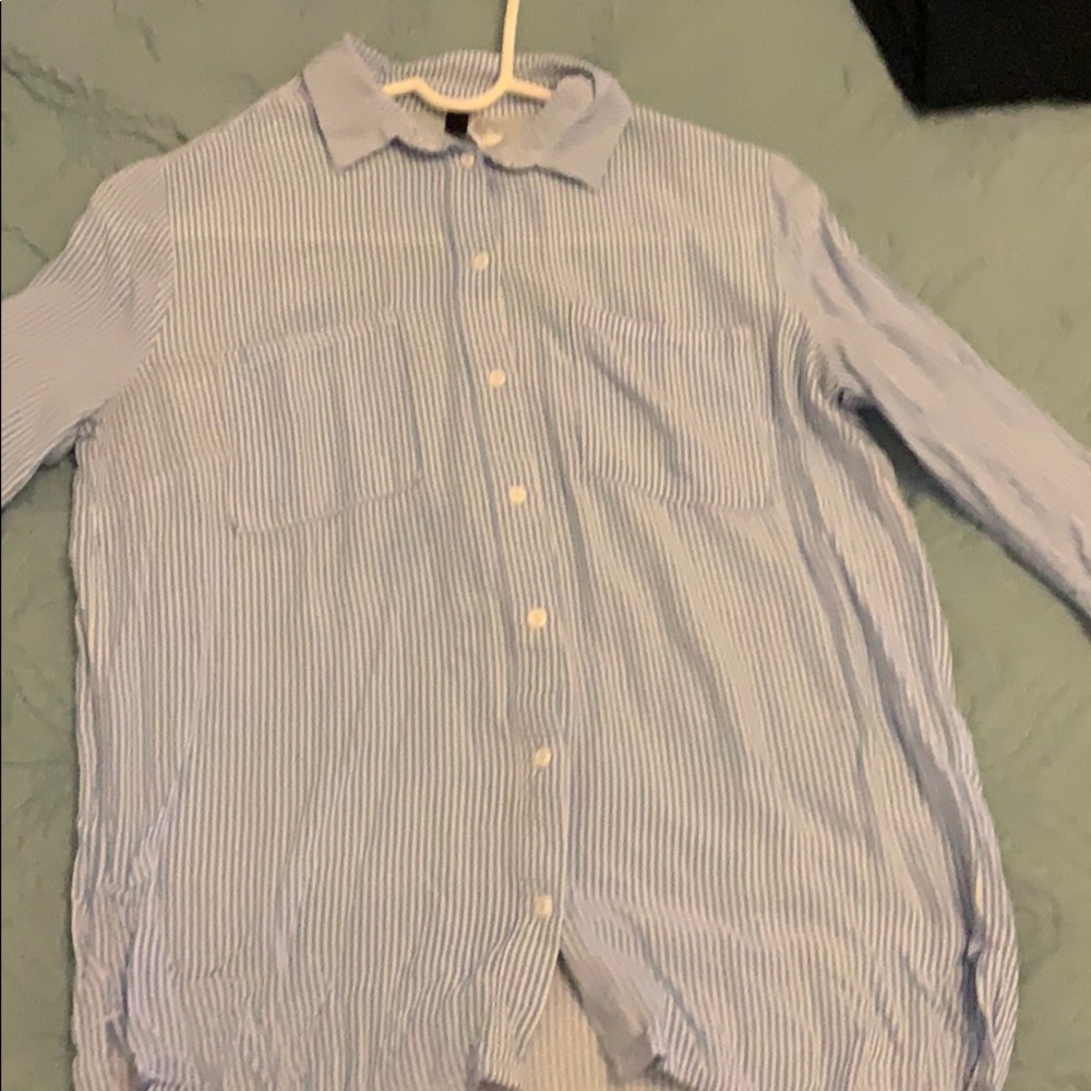 DIVIDED Long Sleeve Stripped Shirt